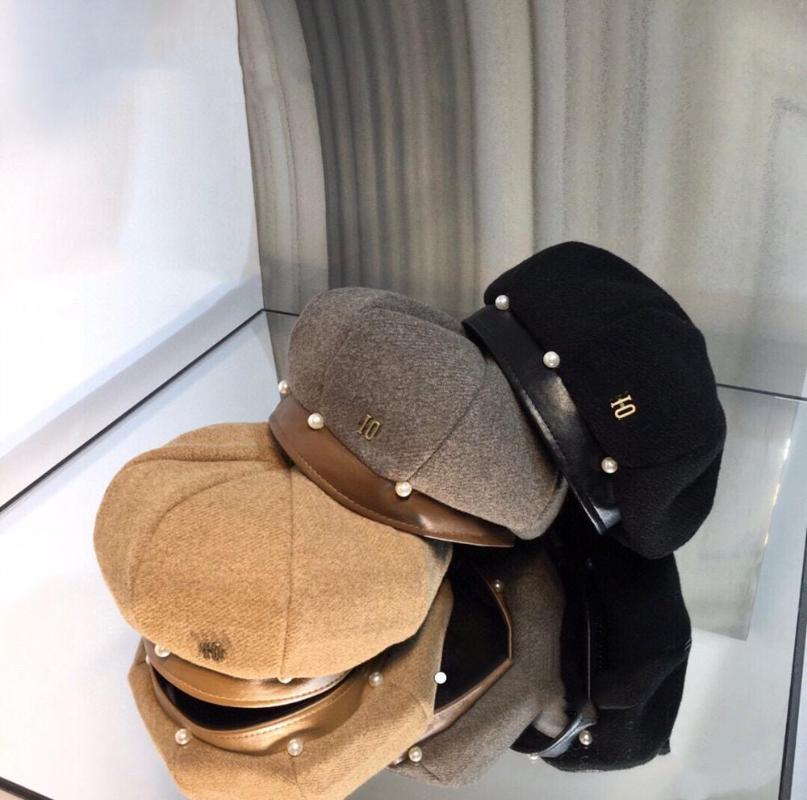 Men's and women's hats in spring and summer of 2020 A28