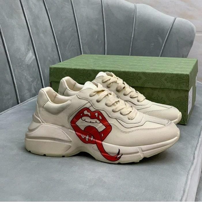 Low Casual shoes Rhyton top Sneaker designer Plaid pattern Platform Classic Suede Leather Sports Skateboarding Shoes Sneakers gucci Men guccie Women
Low Casual shoes Rhyton top Sneaker designer Plaid pattern Platform Classic Suede Leather Sports Skateboarding Shoes Sneakers gucci Men guccie Women