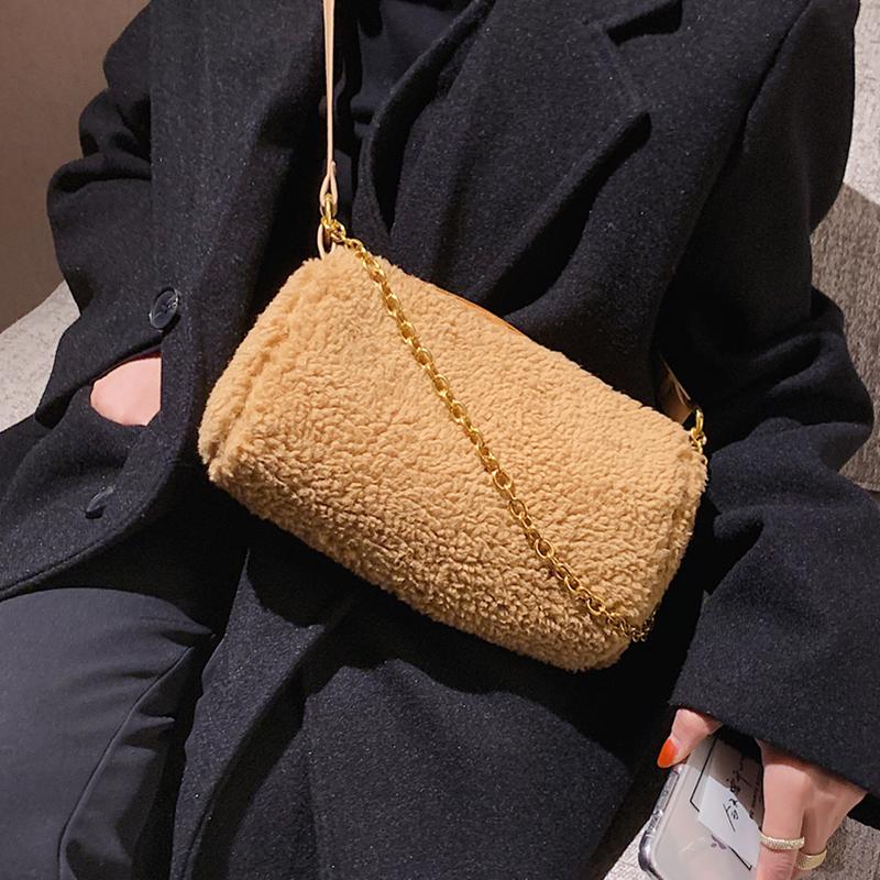 Luxury Women Soft Plush Boston Crossbody Bag Winter New Fashion Chain Faux Fur Shoulder Bags Ladies Fluffy Messenger Handbag Sac, Black
Luxury Women Soft Plush Boston Crossbody Bag Winter New Fashion Chain Faux Fur Shoulder Bags Ladies Fluffy Messenger Handbag Sac, Black