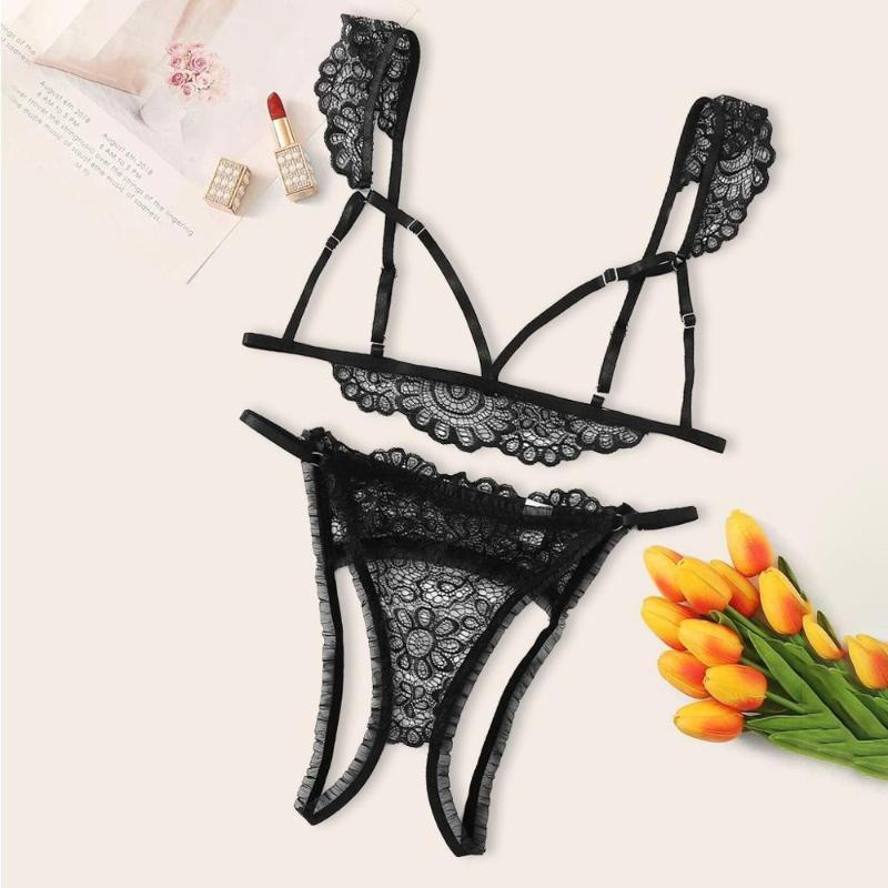 New Women Plus Size Lace Bra Panties Garter Set Seamless Lingerie Babydoll Nightwear Black Bra G-string Underwear Sets FN701
New Women Plus Size Lace Bra Panties Garter Set Seamless Lingerie Babydoll Nightwear Black Bra G-string Underwear Sets FN701