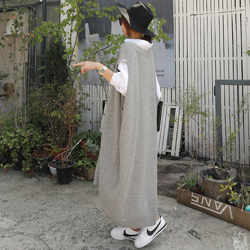 Mozuleva Oversized Women Sweater Long Dress Autumn Winter Vneck Batwing Sleeve Female Knitting Dress Solid Vestidos 201110