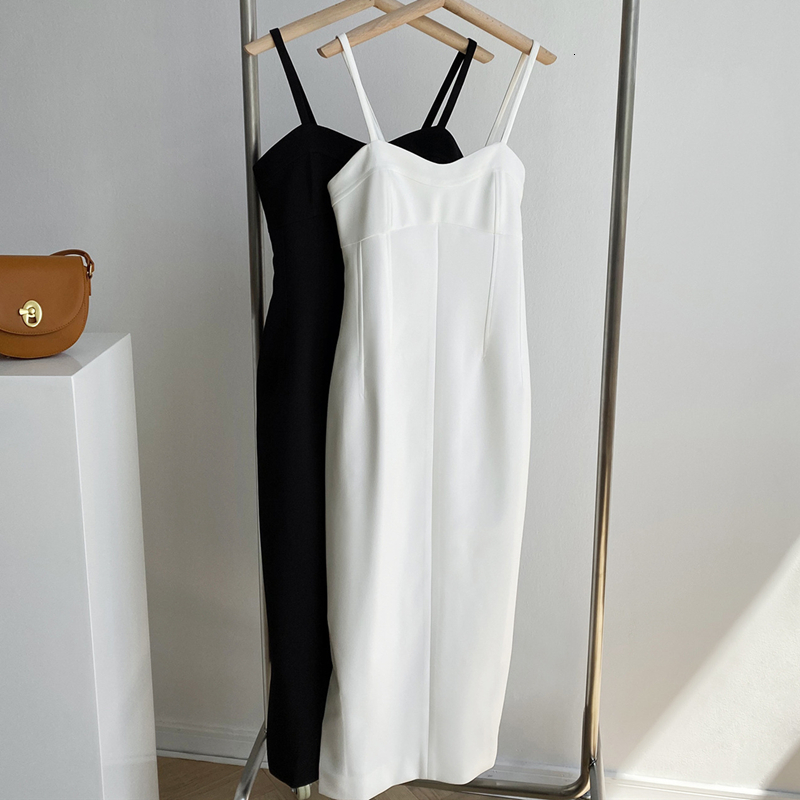 2021 New Women Summer Spaghetti Strap Sexy Sleeveless Backless Fashion Slim Party Es Vw47, Black
2021 New Women Summer Spaghetti Strap Sexy Sleeveless Backless Fashion Slim Party Es Vw47, Black
