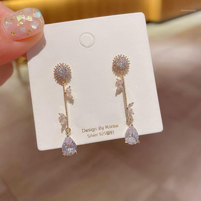 Exquisite Long Style Flower Leaf Water Drop Earrings Gold Color Cubic Zircon Earrings Women Party Jewelry1
Exquisite Long Style Flower Leaf Water Drop Earrings Gold Color Cubic Zircon Earrings Women Party Jewelry1