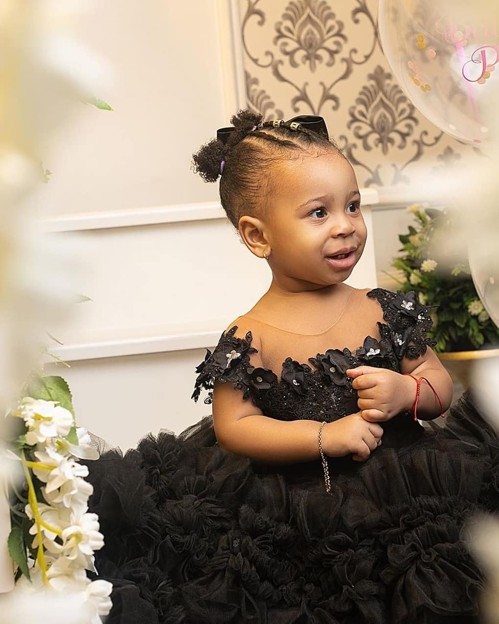 black luxurious flower girl dresses lace beaded sheer neck little girl wedding dresses cheap communion pageant dresses gowns zj621