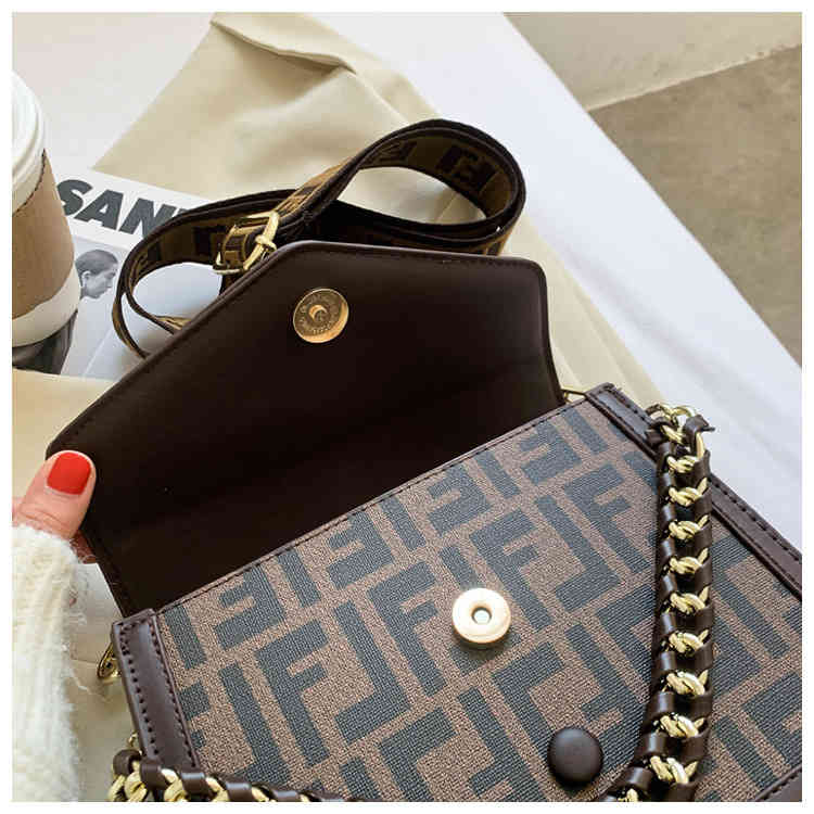52% OFF designer s Bag women's new messenger Korean fashion letter small square chain net red single shoulder bag
52% OFF designer s Bag women's new messenger Korean fashion letter small square chain net red single shoulder bag
