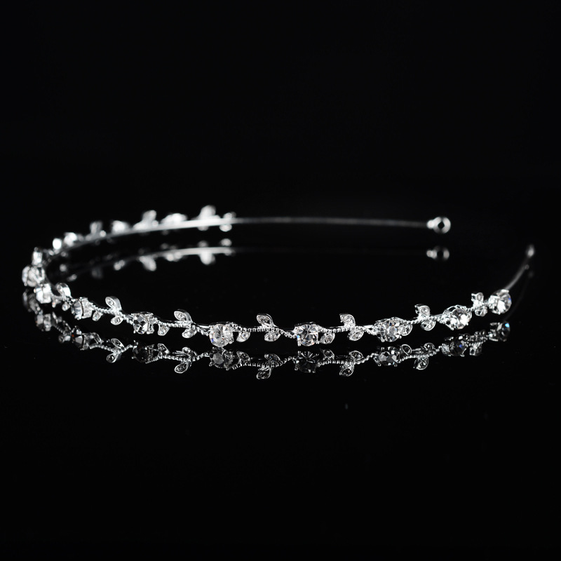Chic Crystal-Embellished Headwear - Royal Princess Style Wedding Hair Accent for Ladies