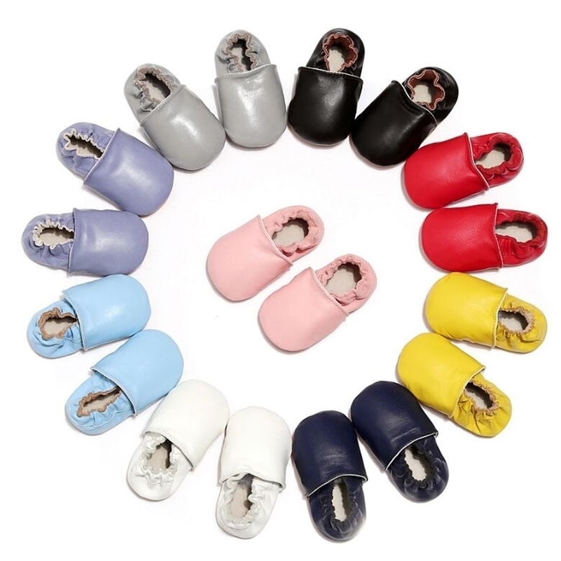 Genuine Leather baby shoes soft sole boys girls infant First walkers toddler baby shoes Solid color prewalkers Moccasins 201222, Grey
Genuine Leather baby shoes soft sole boys girls infant First walkers toddler baby shoes Solid color prewalkers Moccasins 201222, Grey