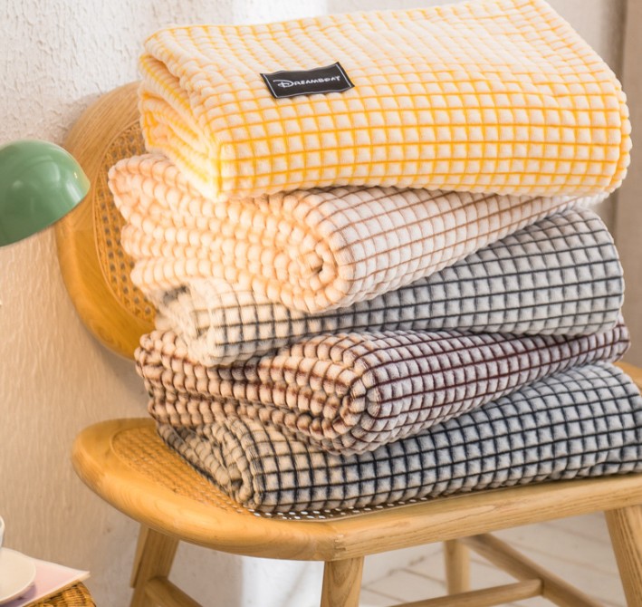 Simple milk fleece blanket thickened warm nap coral blanket solid color polyester fiber soft blankets 10 colors
Simple milk fleece blanket thickened warm nap coral blanket solid color polyester fiber soft blankets 10 colors