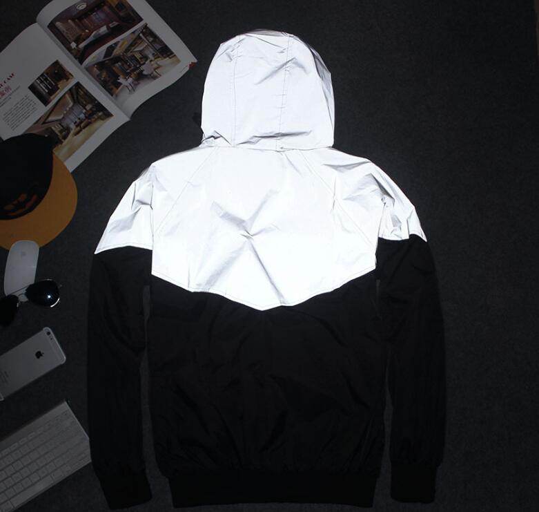 yizlo full reflective jacket men women harajuku windbreaker jackets hooded hiphop streetwear night shiny coats jacket T200107