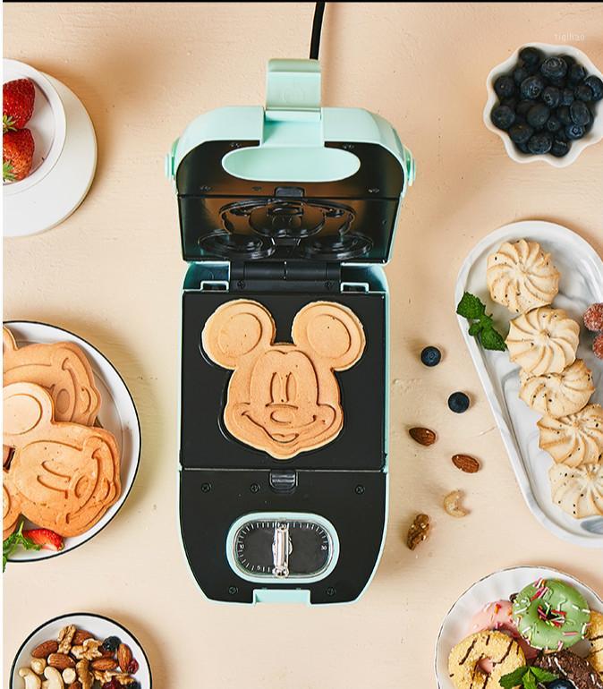 220V 650w Automatic Sandwich breakfast machine Bakeware Waffle Maker Non-stick coating Timing Bread machine1
220V 650w Automatic Sandwich breakfast machine Bakeware Waffle Maker Non-stick coating Timing Bread machine1