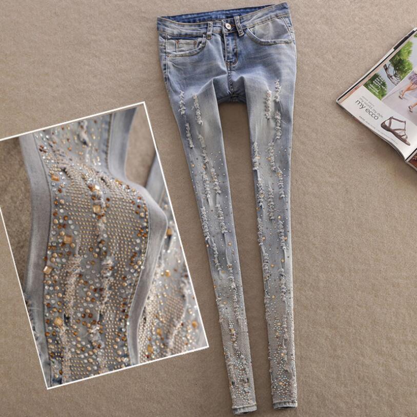 Female-style Diamond Punched-hole Woman Pencil Pants Rasgado Jeans with Strass Denim Q381 51to, Light blue
Female-style Diamond Punched-hole Woman Pencil Pants Rasgado Jeans with Strass Denim Q381 51to, Light blue