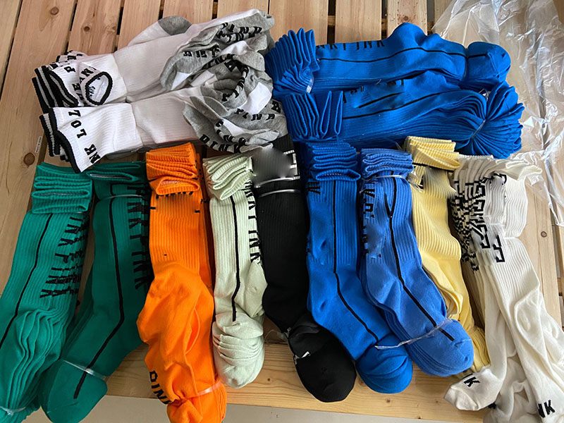 2020 Fashion Women Stockings Knee High Socks Cardboard Socks Sports Football Cheerleaders Adult Long Socks
2020 Fashion Women Stockings Knee High Socks Cardboard Socks Sports Football Cheerleaders Adult Long Socks
