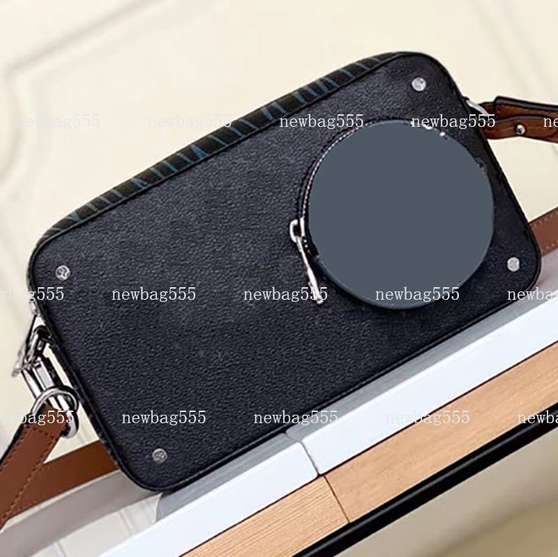 2020 new fashion men bag vintage camera bag crossbody bags volga on strap oxidizing leather patchwork clutch zipper closure 22cm m69688, Don't choose
2020 new fashion men bag vintage camera bag crossbody bags volga on strap oxidizing leather patchwork clutch zipper closure 22cm m69688, Don't choose