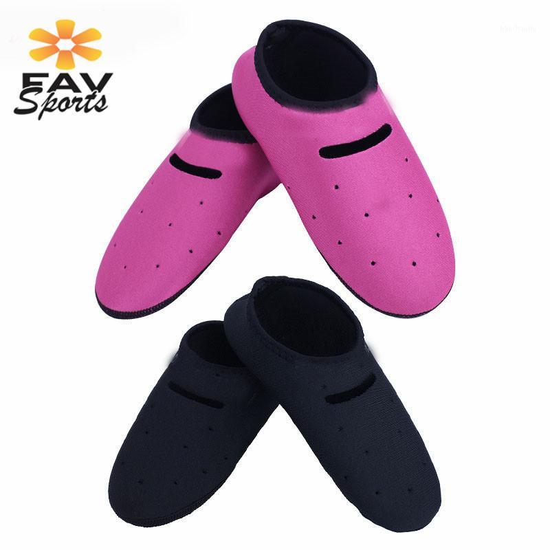1Set/2Pcs Men Women Swim Diving 2mm Neoprene Scuba Diving Socks Unisex Fins Sock Surfing Beach Boots Wesuit Water Sports Wear1
1Set/2Pcs Men Women Swim Diving 2mm Neoprene Scuba Diving Socks Unisex Fins Sock Surfing Beach Boots Wesuit Water Sports Wear1