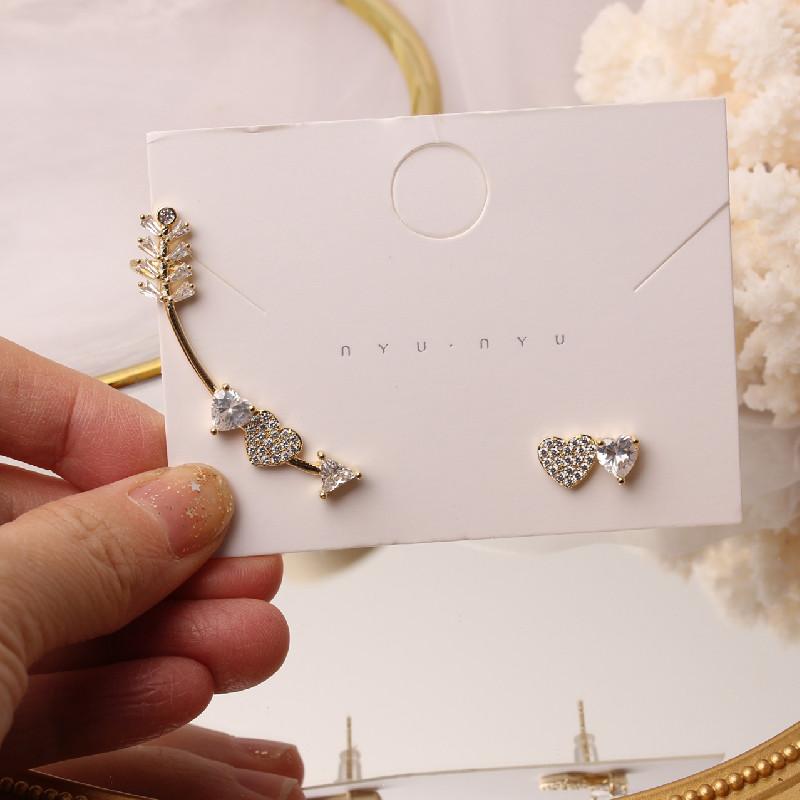 2020 Korean new design fashion jewelry exquisite copper inlaid zircon heart-shaped ear bone clip asymmetric female earrings
2020 Korean new design fashion jewelry exquisite copper inlaid zircon heart-shaped ear bone clip asymmetric female earrings