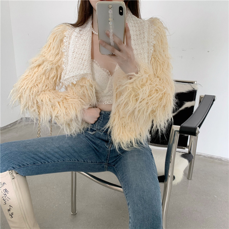 2021 Women Leather Jacket Autumn New Raccoon Skin Thicken Fur Short Lace Garnish Sweet Furry Collar Coat Tails DXRG, Beige
2021 Women Leather Jacket Autumn New Raccoon Skin Thicken Fur Short Lace Garnish Sweet Furry Collar Coat Tails DXRG, Beige