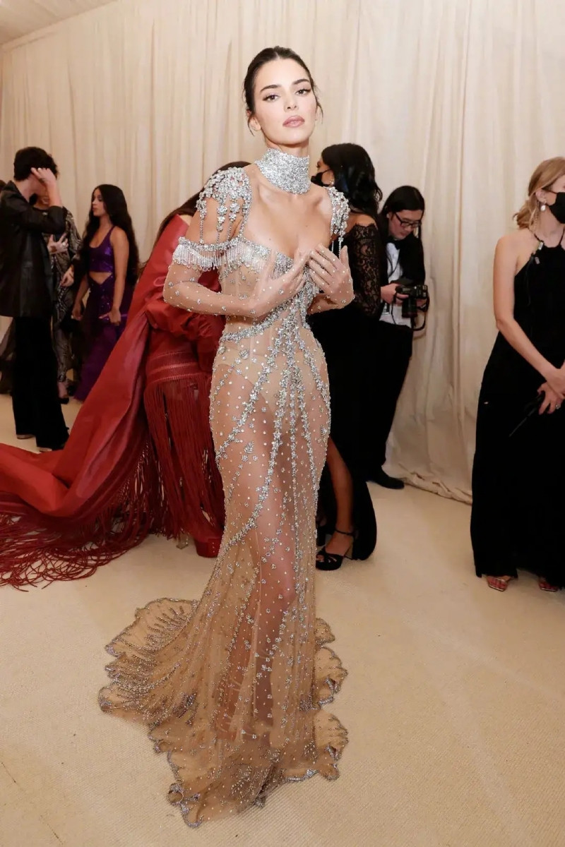 MetGala Kendall Jenner Prom Dresses Luxury Crystal Mermaid Sexy long sleeve See Through Black Girls Graduation Party evening Gown