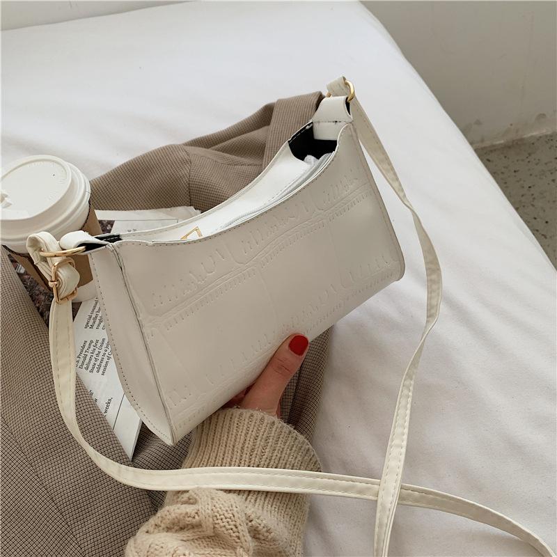 Fashion Retro Handbag For Women Pu Leather Shoulder Bag Stone Prints Casual Crossbody Bag Female Small Square Phone Pocket, Black
Fashion Retro Handbag For Women Pu Leather Shoulder Bag Stone Prints Casual Crossbody Bag Female Small Square Phone Pocket, Black