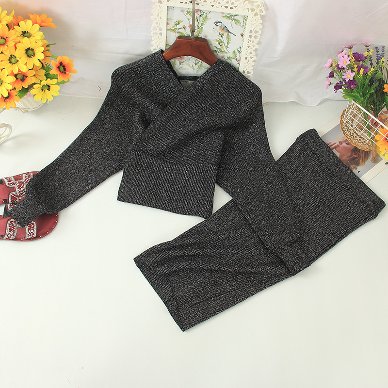 Ly Varey Lin Women Sexy Vneck Knitted Skirt Suits Autumn Winter Batwing Sleeve 2 Pieces Elegant Office Lady Knitting Suit Set 201102