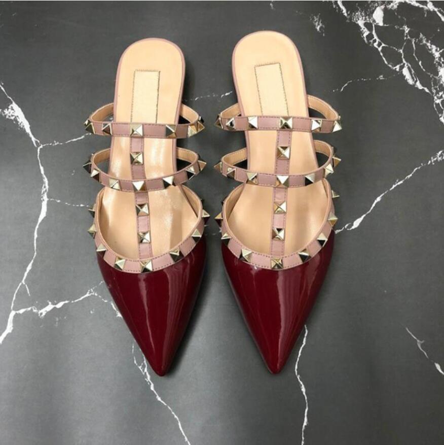 2020 Classics V Brand Women Flat Sandals Genuine Leather Metal V-buckle Pointed Toe Black/nude Women Sandal 35-42 No Box
2020 Classics V Brand Women Flat Sandals Genuine Leather Metal V-buckle Pointed Toe Black/nude Women Sandal 35-42 No Box