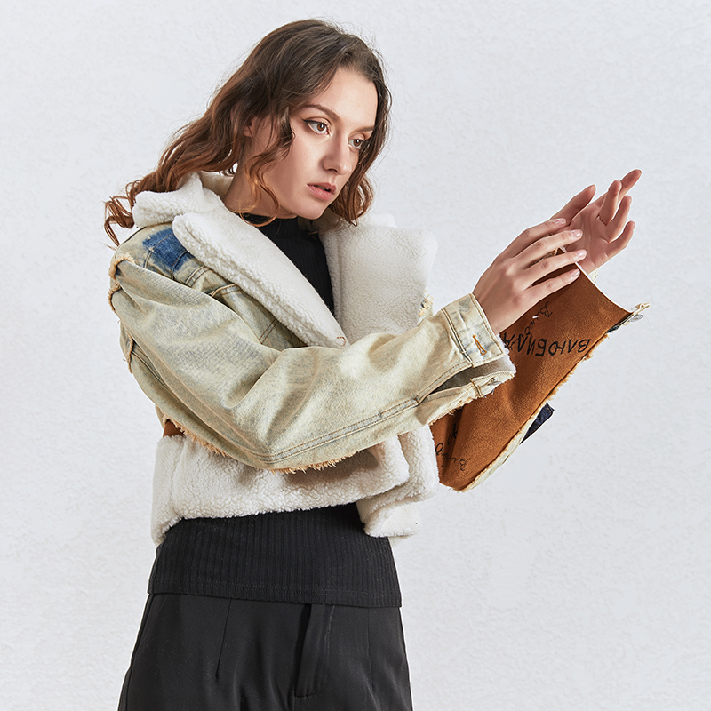 TWOTWINSTYLE Patchwork Hit Color Denim Jacket Women Lapel Collar Long Sleeve Pocket Irregular Coats Female Fashion Clothing 201023