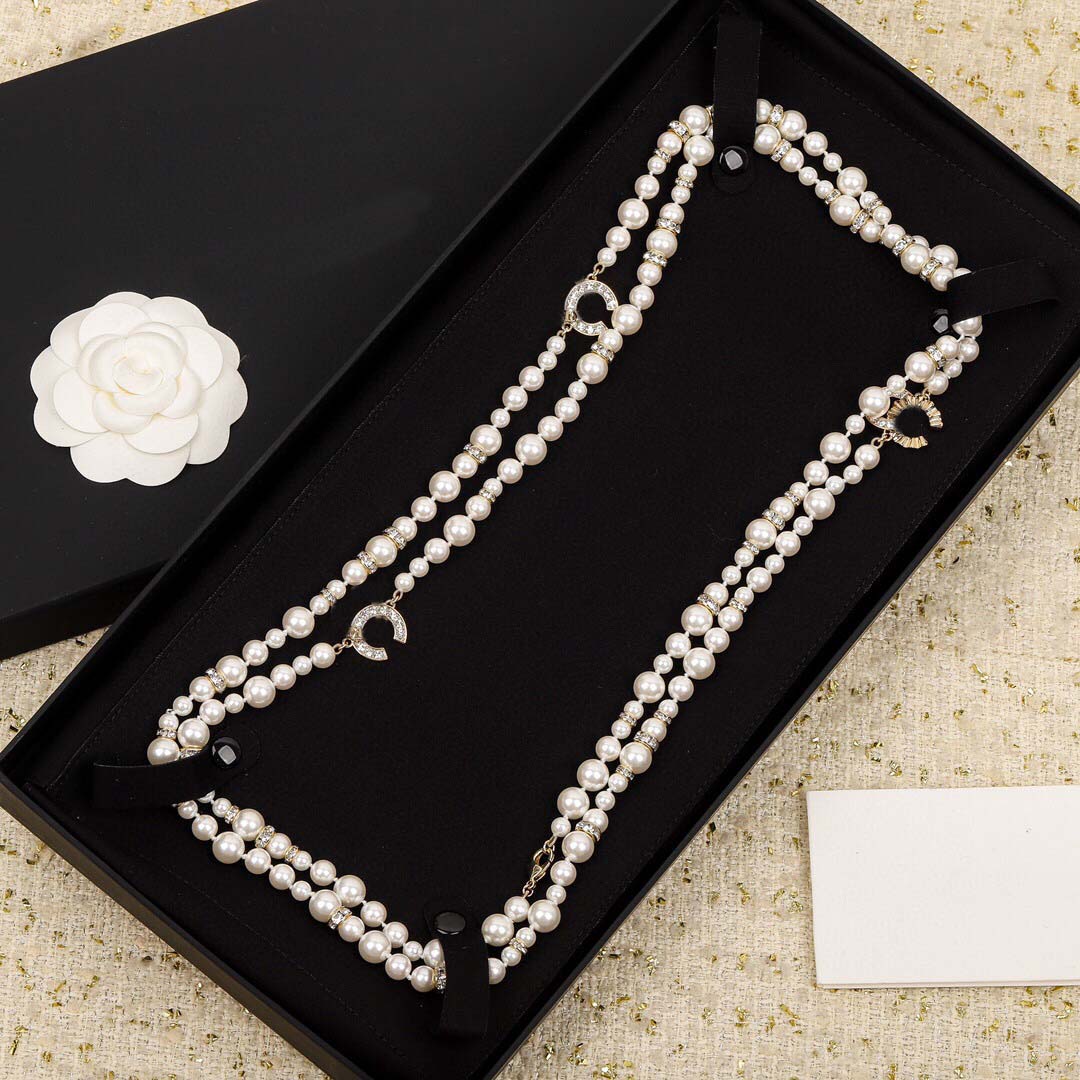 2022 Top quality pendant necklace with nature shell beads and sparkly diamond long sweater necklaces for women wedding jewelry gift have box stamp PS7152
2022 Top quality pendant necklace with nature shell beads and sparkly diamond long sweater necklaces for women wedding jewelry gift have box stamp PS7152