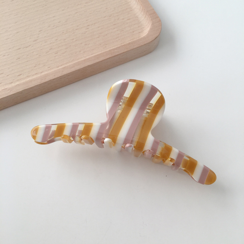 Length 11.6 CM T Shape Grid Stripe Hair Clamps Women Retro Large Acetic Acid Head Wear Claw Clips European Arc A Word Shower Ponytail Scrunchies Hairpins 6 Colors
Length 11.6 CM T Shape Grid Stripe Hair Clamps Women Retro Large Acetic Acid Head Wear Claw Clips European Arc A Word Shower Ponytail Scrunchies Hairpins 6 Colors