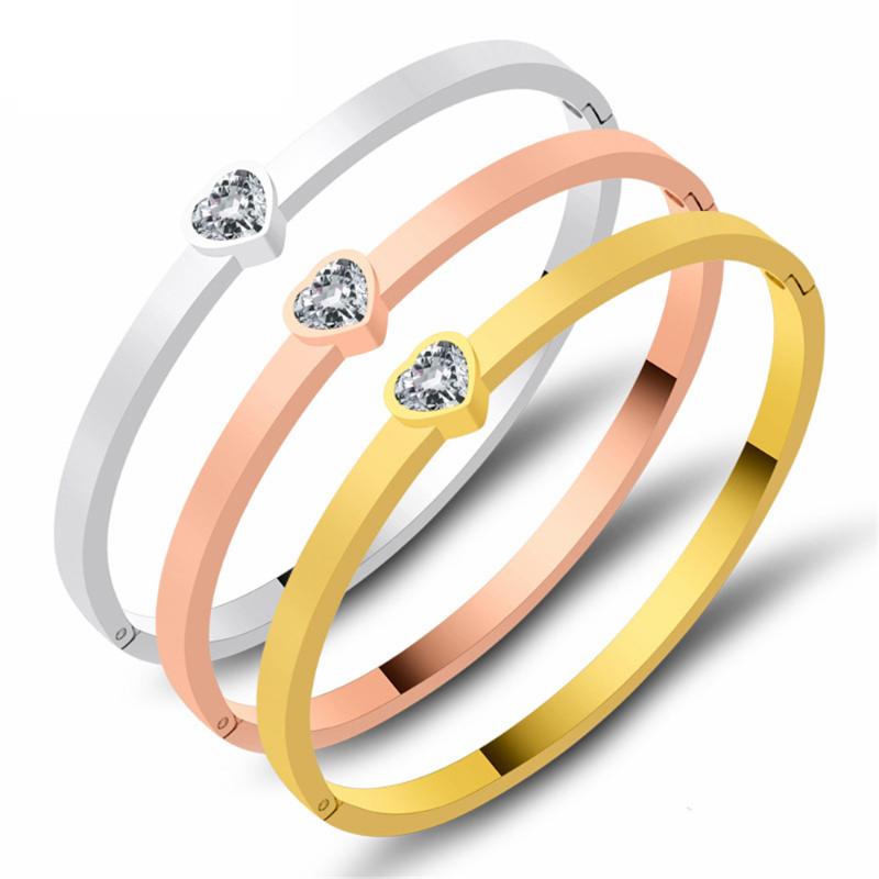 316L Stainless Steel Titanium Steel Men And Women Couples Narrow Bracelet Heart-shaped Naked CZ Bracelet Never Fade
316L Stainless Steel Titanium Steel Men And Women Couples Narrow Bracelet Heart-shaped Naked CZ Bracelet Never Fade