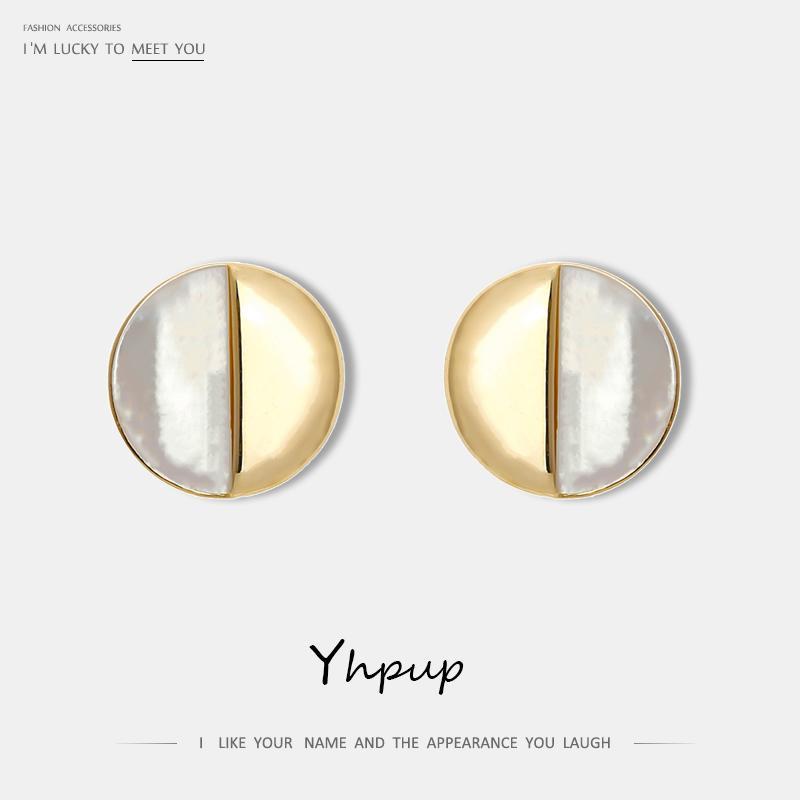 Yhpup New Trendy Brand Asymmetry Natural Pearls Stud Earrings 16 K Golden Earrings for Women Office Jewelry oorbellen Party Gift1 
Yhpup New Trendy Brand Asymmetry Natural Pearls Stud Earrings 16 K Golden Earrings for Women Office Jewelry oorbellen Party Gift1