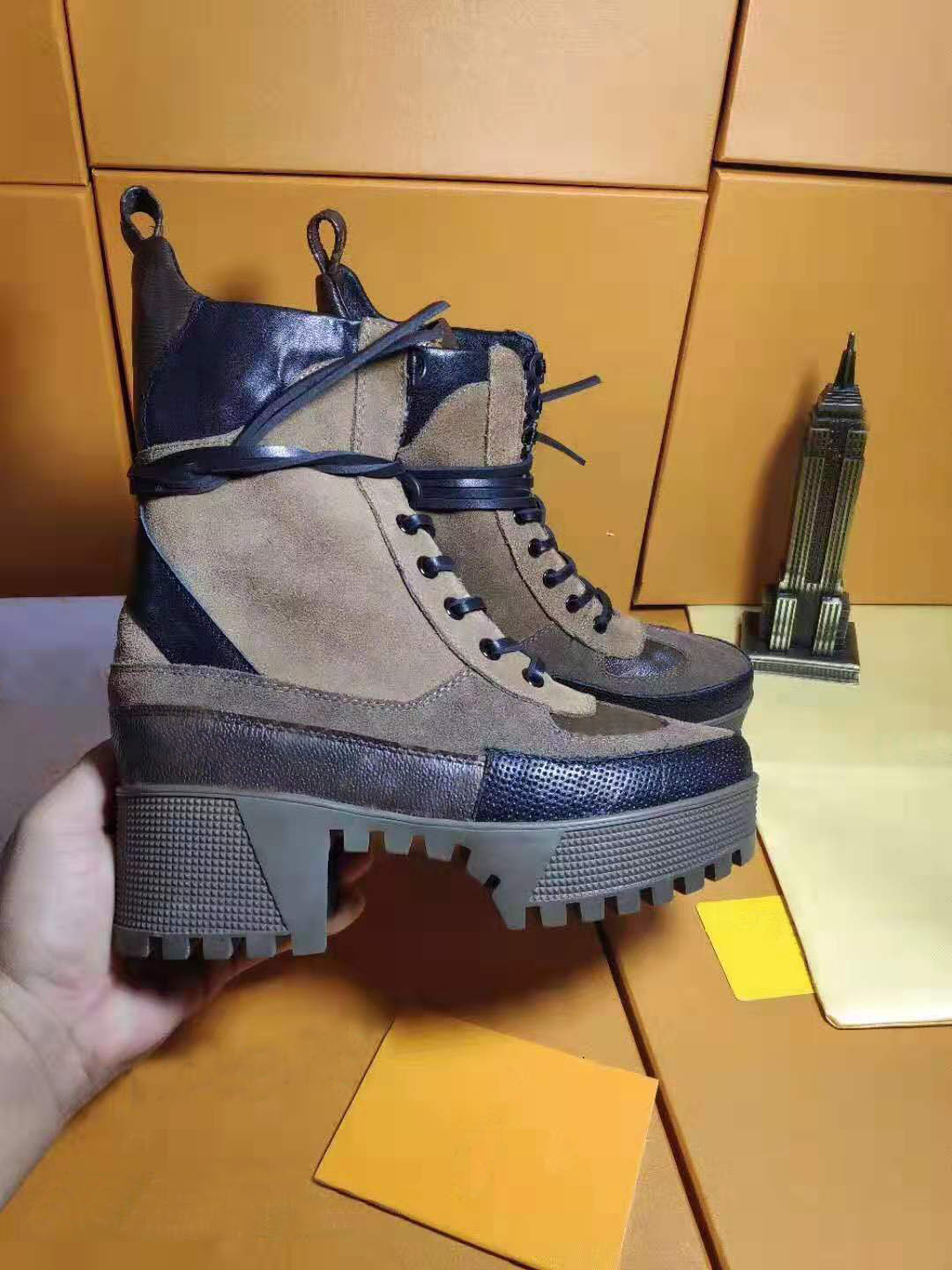 Martin boots with thick heel and lace up, simple style in autumn and winter, versatile and durable, with soft leather stitching design, Black
Martin boots with thick heel and lace up, simple style in autumn and winter, versatile and durable, with soft leather stitching design, Black
