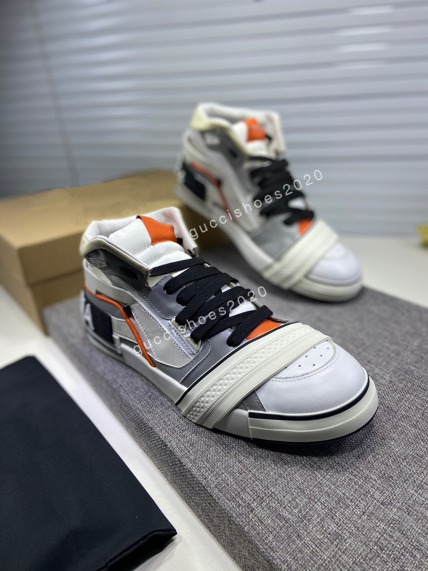 2022 Luxurys Designer Print Canvas Man Casual shoes Fashion Low-top Lace Up White Grey Mens Sneaker Design Bee Classic Trainers Top Quality, 01
2022 Luxurys Designer Print Canvas Man Casual shoes Fashion Low-top Lace Up White Grey Mens Sneaker Design Bee Classic Trainers Top Quality, 01