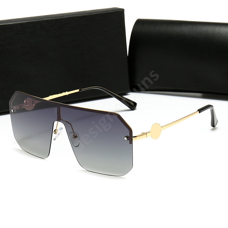 2021 Hot Sale New Style Designer glasses polarized driving Sunglasses Brand design Sun glasses men glasses are male with free case H12, White;black
2021 Hot Sale New Style Designer glasses polarized driving Sunglasses Brand design Sun glasses men glasses are male with free case H12, White;black