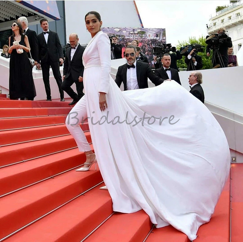 Simple White Jumpsuit Evening Dresses With Overskrit Train Sexy Deep V Neck Long Sleeve Prom Dresses 2021 Cheap Red Carpet Celebrity Dress