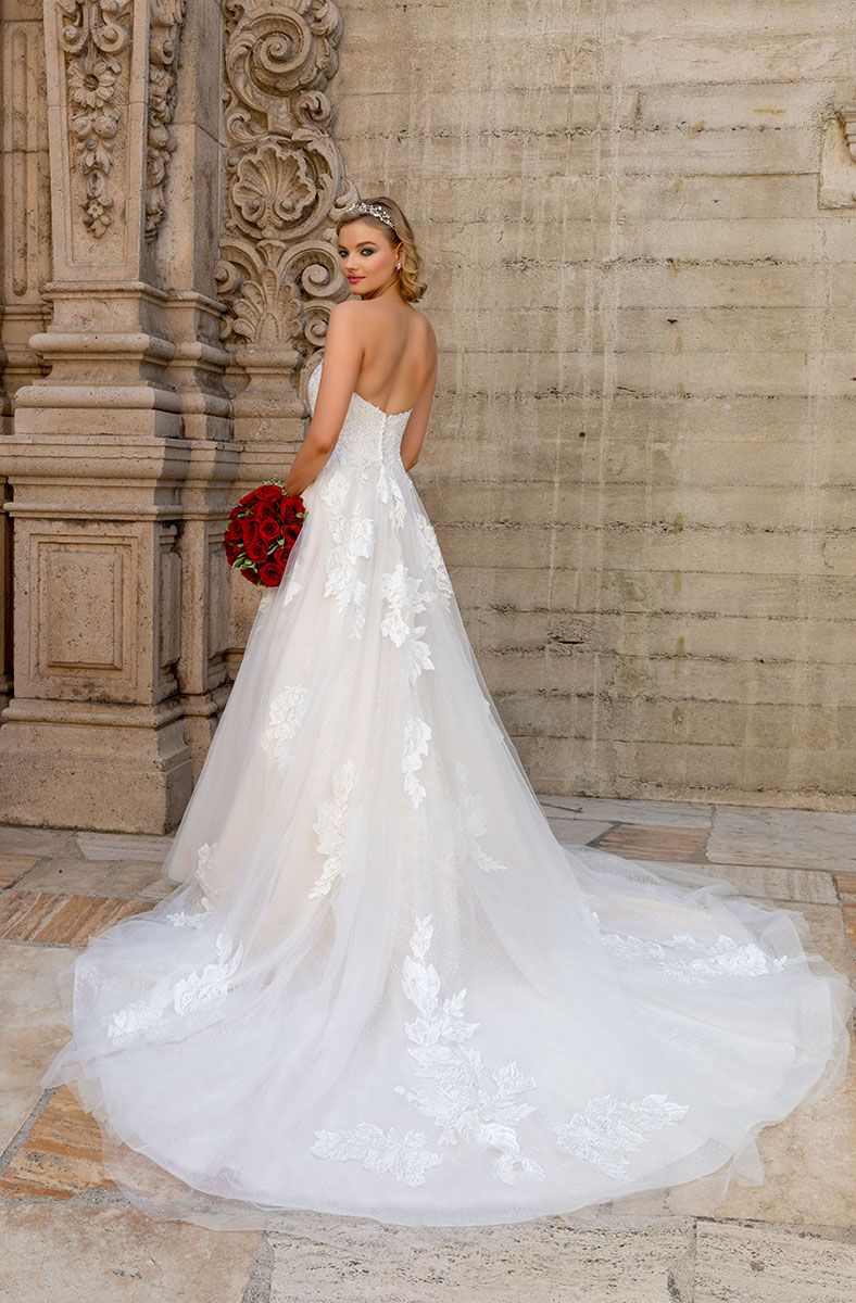 Kitty Chen 2021 Wedding Dresses A Line Bohemia Lace Appliqued Bridal Gowns Sweep Train Sexy Boho Wedding Dress