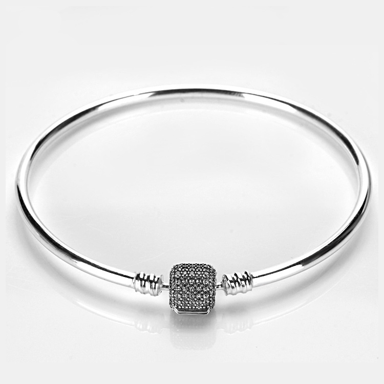 Moments Sparkling Pave Bangle Bracelet Sets Original Box for Pandora 925 Sterling Silver Charm Bracelets Women Luxury Gift Jewelry, Black
Moments Sparkling Pave Bangle Bracelet Sets Original Box for Pandora 925 Sterling Silver Charm Bracelets Women Luxury Gift Jewelry, Black