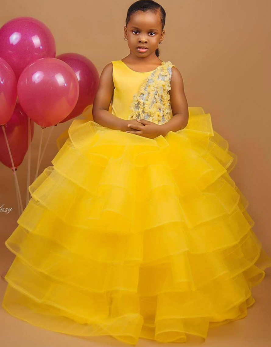 Cheap Yellow 2020 Flower Girl Dresses Ball Gown Tulle Lace Little Girl Wedding Dresses Cheap Communion Pageant Dresses Gowns ZJ627
