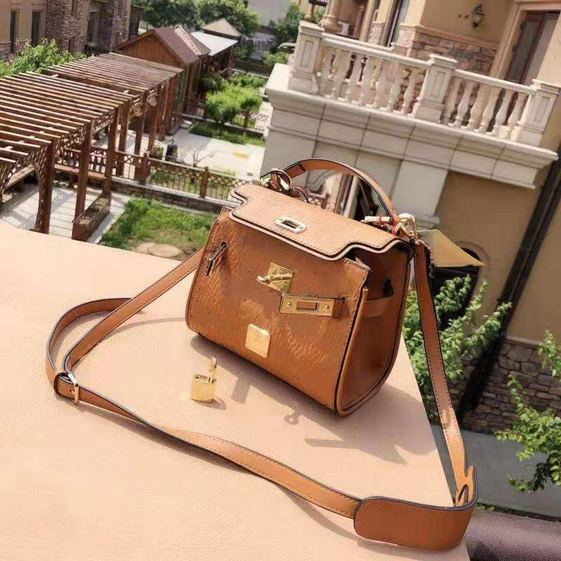 The New Lock One Girls Women Shoulder Bags Hand Shopping Worn Small Messenger Bag Handbag Hand Bag A Designer Shoulder Bag, Brown
The New Lock One Girls Women Shoulder Bags Hand Shopping Worn Small Messenger Bag Handbag Hand Bag A Designer Shoulder Bag, Brown