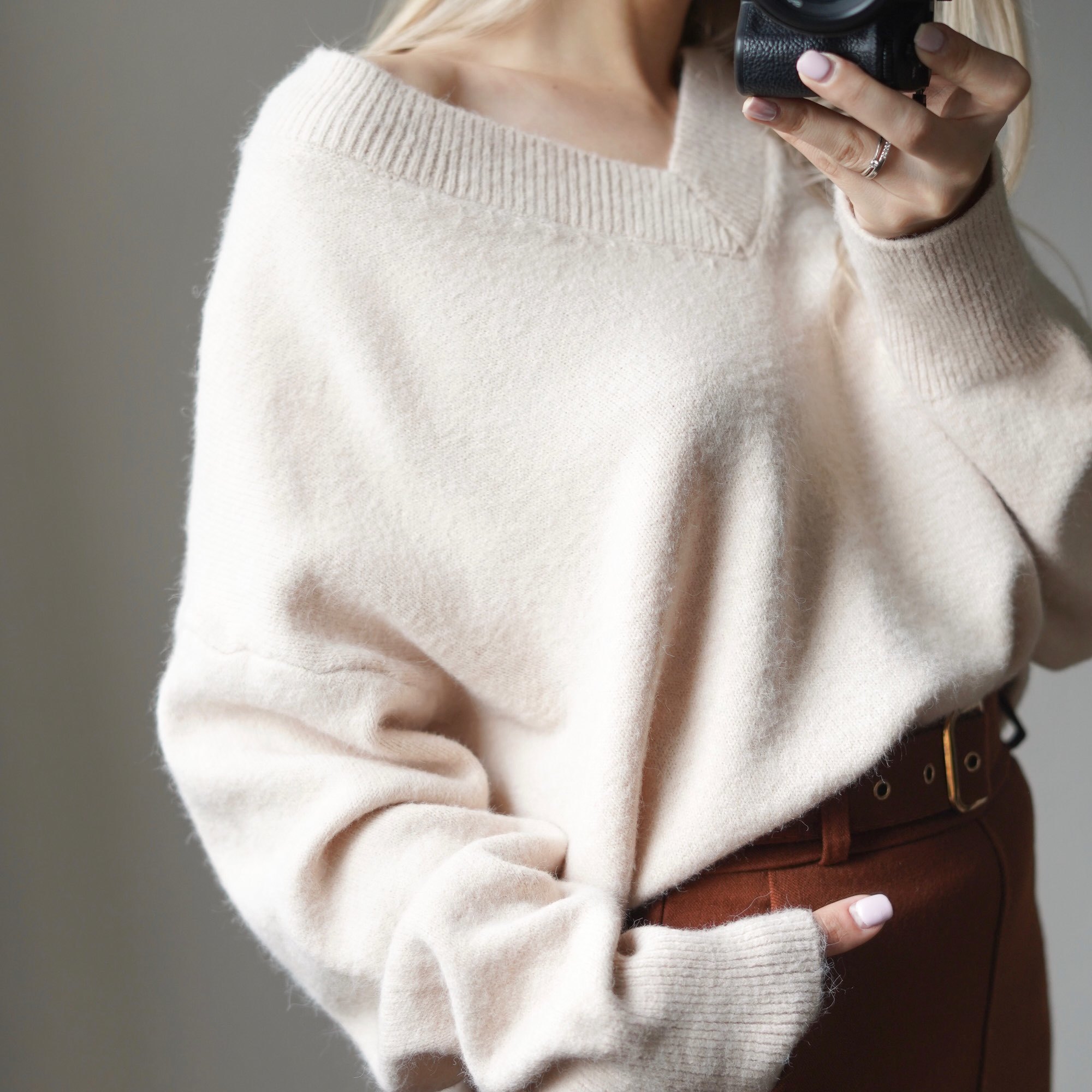 V-neck Knitted Sweater Women Loose Oversize Winter Pullover Female Sweater Plus Size Long Sleeve Women Tops Pull Femme 201111wtt