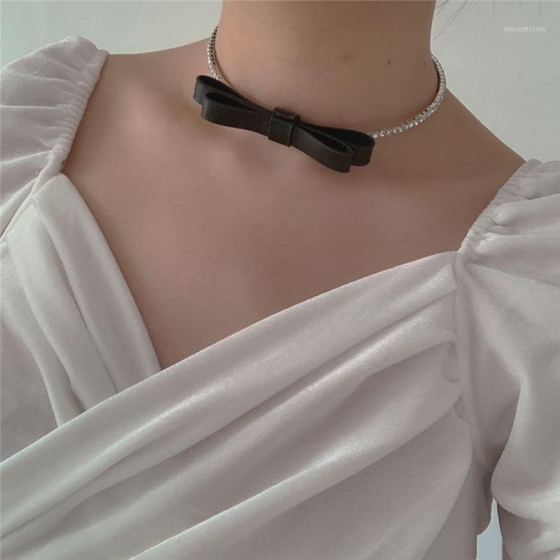 Bowtie Circle Choker Lolita Cute Sweet Kawayi Harajuku Elegant Preppy Necklace Black Gothic1
Bowtie Circle Choker Lolita Cute Sweet Kawayi Harajuku Elegant Preppy Necklace Black Gothic1