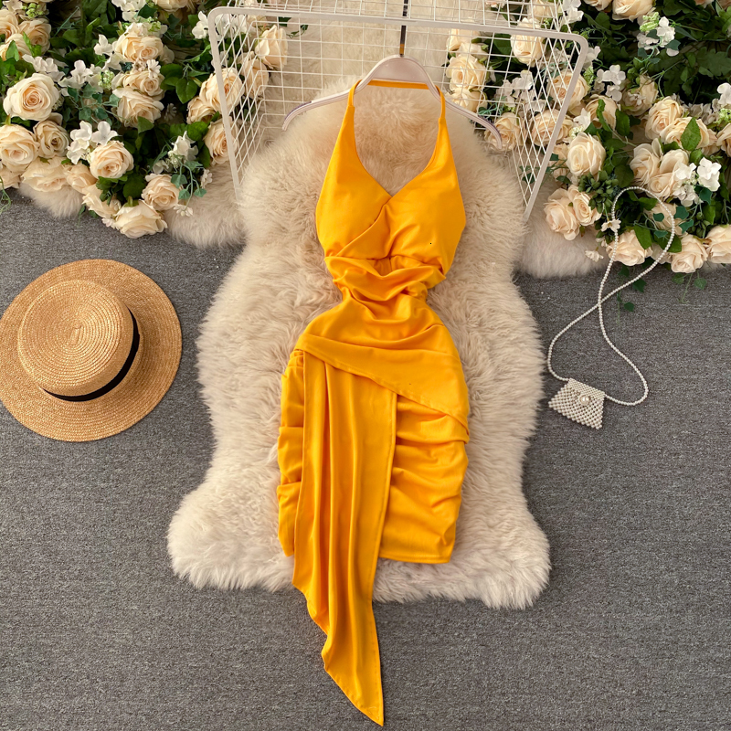 2021 New Singiny irregular design short feminine dress v-sleeves ruched thin summer dresses sexy back-less beach ZTE4, Black
2021 New Singiny irregular design short feminine dress v-sleeves ruched thin summer dresses sexy back-less beach ZTE4, Black