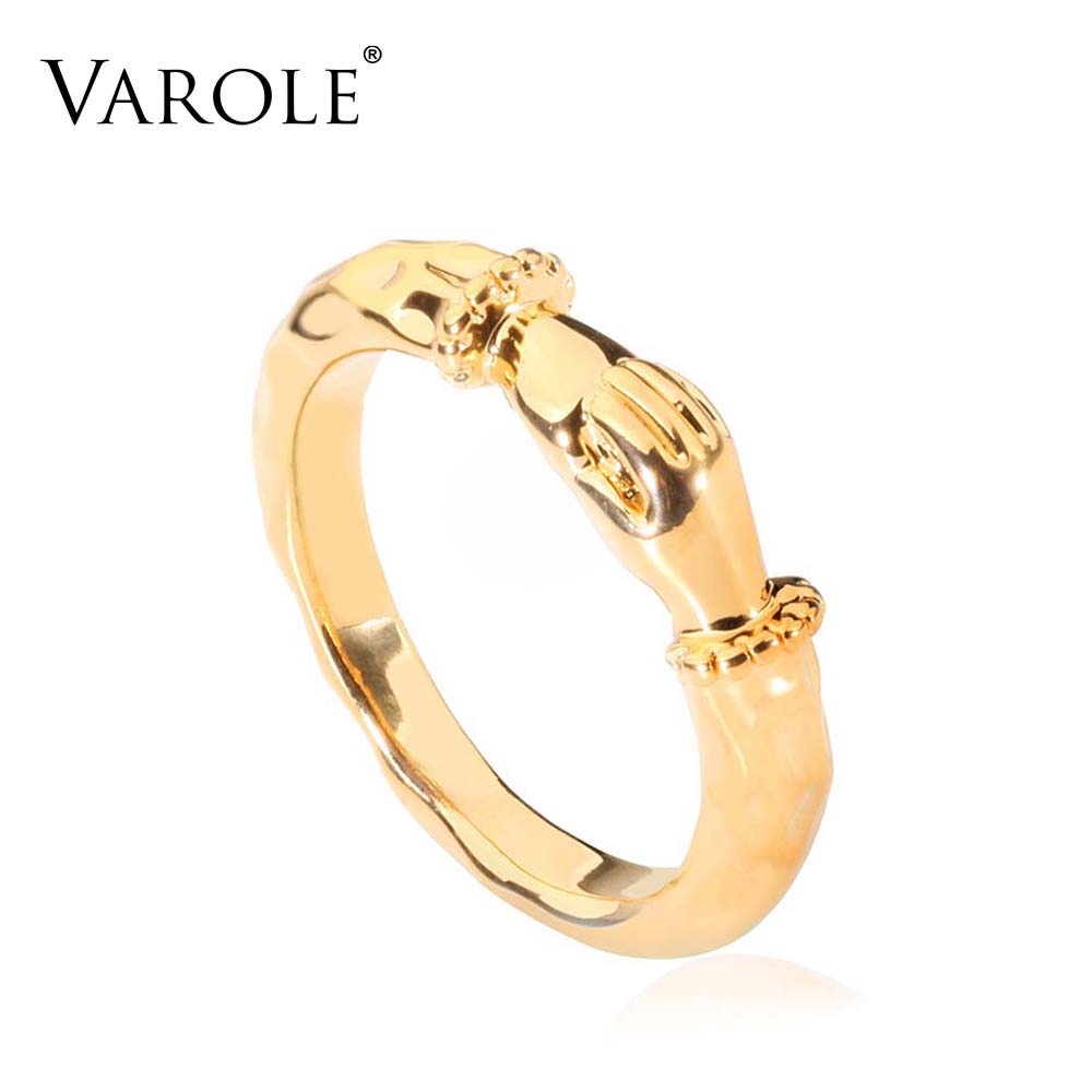VAROLE Punk Shake Hands Ring Gold Color Lady Finger Rings For Women Fashion Jewelry Gifts Anillos Mujer Dropshipping
VAROLE Punk Shake Hands Ring Gold Color Lady Finger Rings For Women Fashion Jewelry Gifts Anillos Mujer Dropshipping