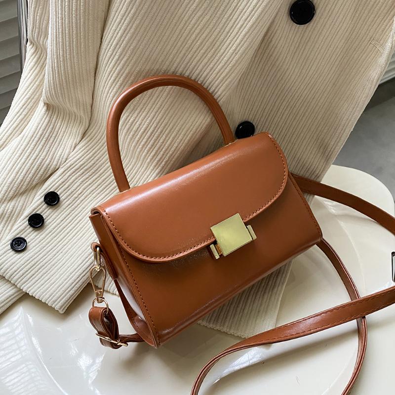 2021 Small Square Shoulder Bag For Women Soft PU Leather Crossbody Bags Female Chain Bag Solid Color Lock Purses Sac femme, Black
2021 Small Square Shoulder Bag For Women Soft PU Leather Crossbody Bags Female Chain Bag Solid Color Lock Purses Sac femme, Black
