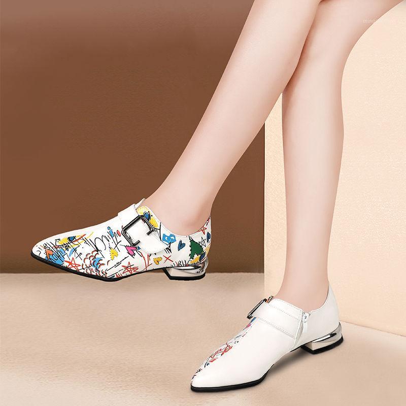 2020 Spring Ethnic Style Shoes Woman Low Heels Women Printing Shoes Thick Heel Ponited toes Lady Working Black White1, White flower
2020 Spring Ethnic Style Shoes Woman Low Heels Women Printing Shoes Thick Heel Ponited toes Lady Working Black White1, White flower