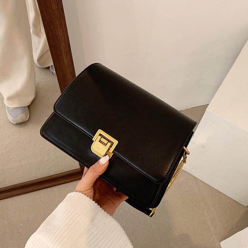 2021spring New Trendy Chain Fashion Lady Big Bag Texture Messenger Bag High Quality Leather Simple One-shoulder Small Square, Black
2021spring New Trendy Chain Fashion Lady Big Bag Texture Messenger Bag High Quality Leather Simple One-shoulder Small Square, Black