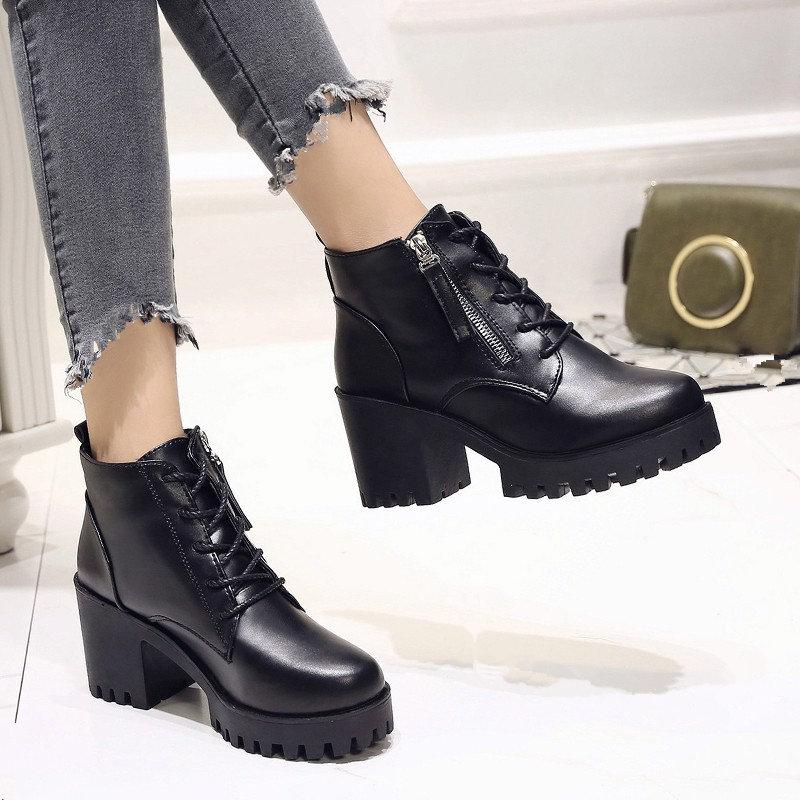 2020 new Korean version of thick-soled leather boots with short boots female, Black
2020 new Korean version of thick-soled leather boots with short boots female, Black