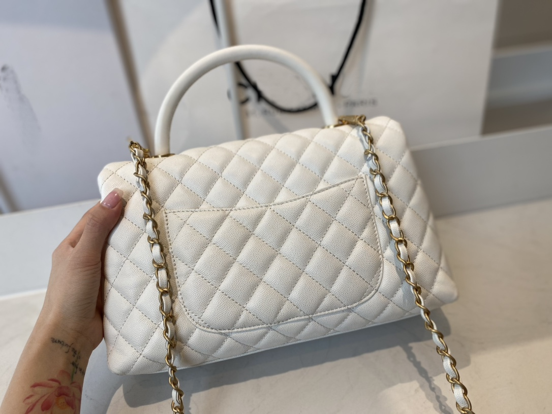 2022 Luxury Women B… - image