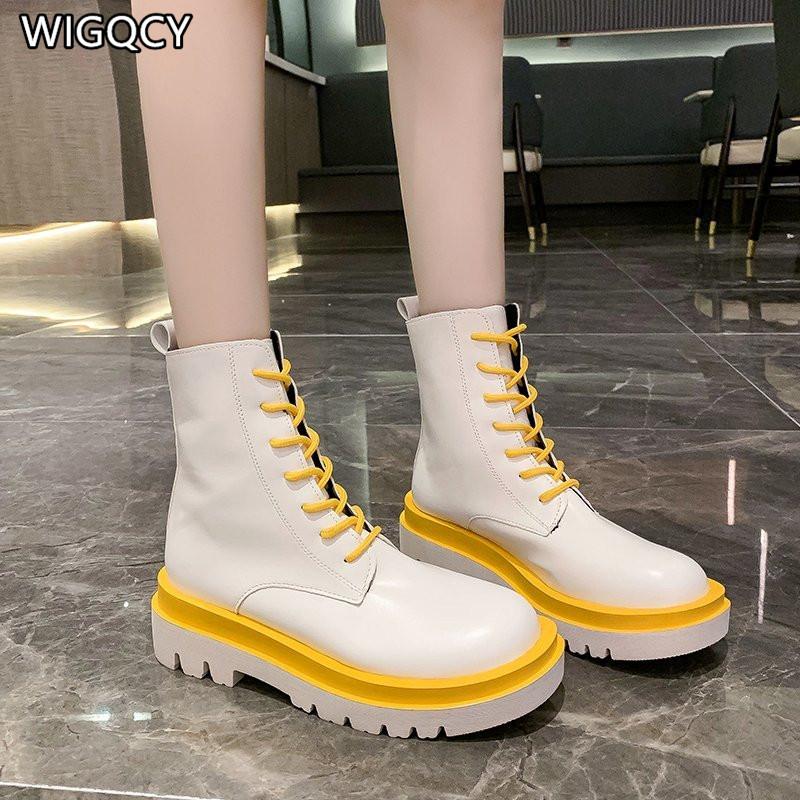 2020 autumn winter women' boots leather platform lace-up boots British style thick heel short motorcycle, Beige
2020 autumn winter women' boots leather platform lace-up boots British style thick heel short motorcycle, Beige