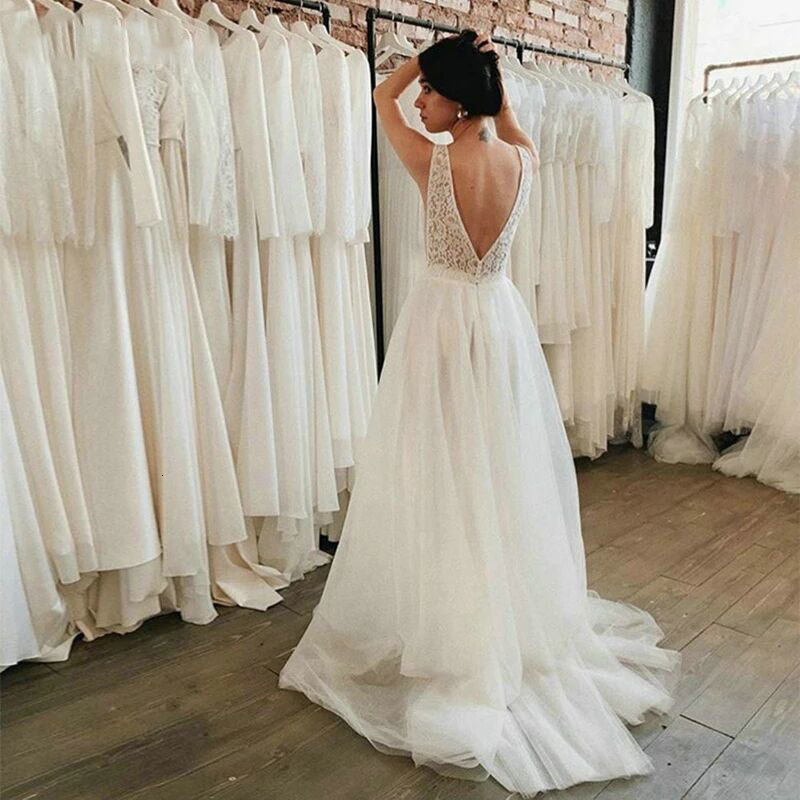2021 New Sexy Lace Wedding Sleeveless V-neck Dress As a Brand-new Mari e Robe GSKS, Same as pictures
2021 New Sexy Lace Wedding Sleeveless V-neck Dress As a Brand-new Mari e Robe GSKS, Same as pictures