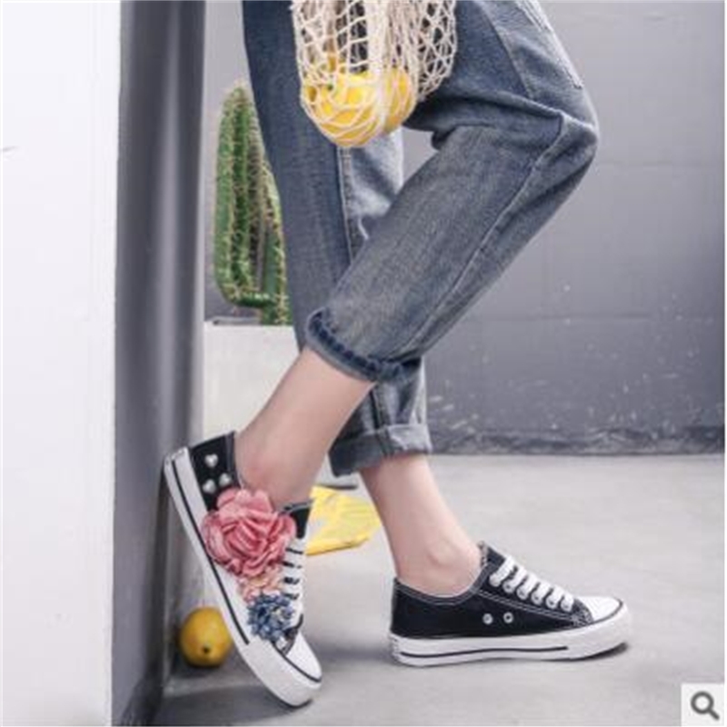 2020 Spring White Canvas Shoes Outdoor Women's Custom Three-dimensional Sequins Wild Flat Flowers Y62c, Dark khaki.
2020 Spring White Canvas Shoes Outdoor Women's Custom Three-dimensional Sequins Wild Flat Flowers Y62c, Dark khaki.