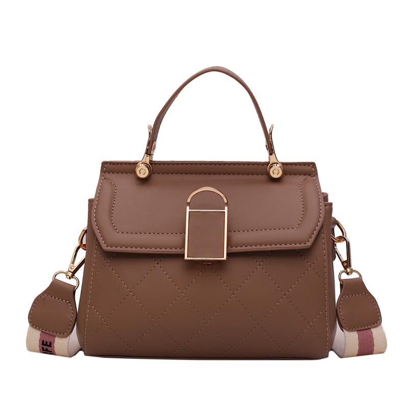 Solid Color Shoulder Bags Fashion Lingge Handbags Luxury Crossbody Messenger Bag Designer Purse Wide Shoulder Strap Pu Leather, Beige
Solid Color Shoulder Bags Fashion Lingge Handbags Luxury Crossbody Messenger Bag Designer Purse Wide Shoulder Strap Pu Leather, Beige